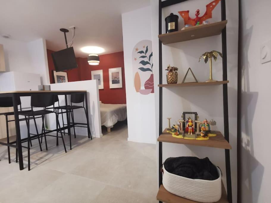 Forum Julii - Centre Historique - Suite Tout Confort - Wifi Fréjus Εξωτερικό φωτογραφία