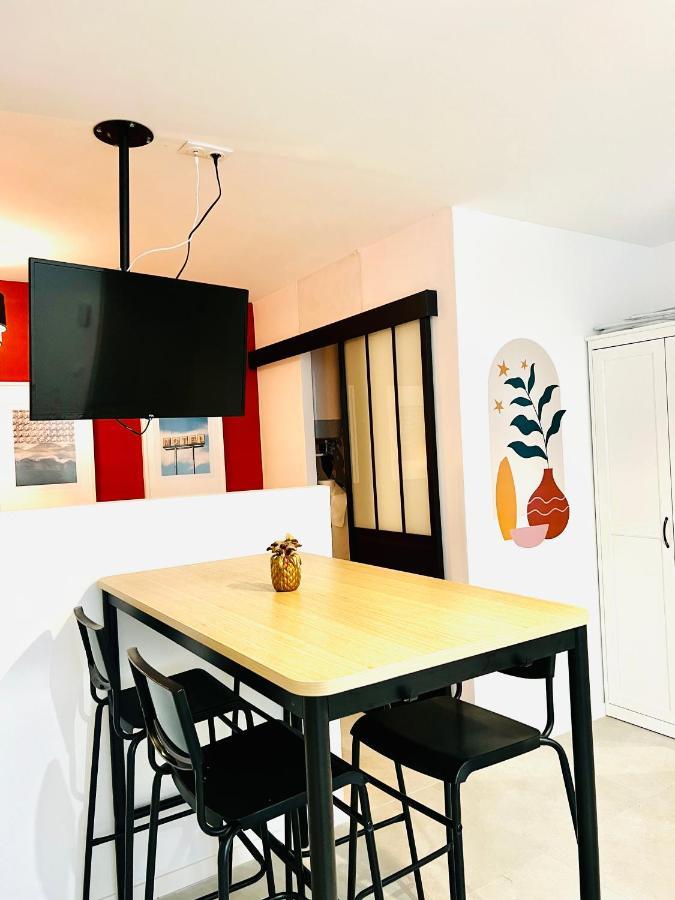Forum Julii - Centre Historique - Suite Tout Confort - Wifi Fréjus Εξωτερικό φωτογραφία